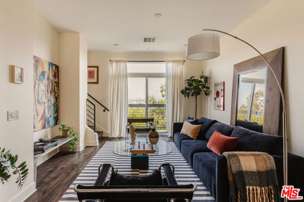 2753 Waverly Drive 1102