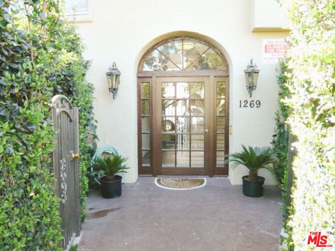 Photo of 1269 S Citrus Avenue #8, Los Angeles, CA 90019 (MLS # 23247517)