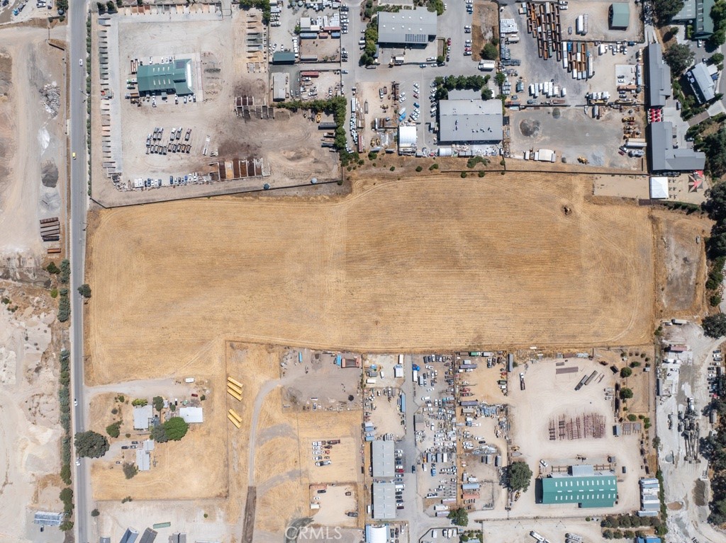 Theatre Drive / Tin City - Land