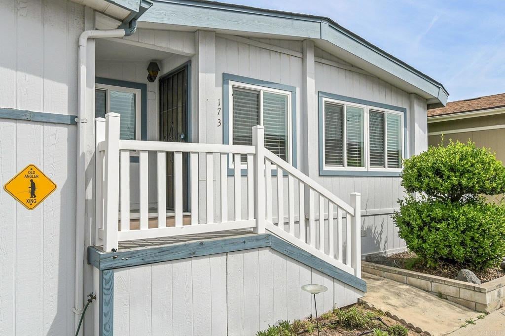 9255 N Magnolia 173