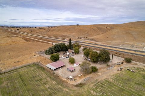 Photo of 13625 Ea Hwy 46 Pl, Paso Robles, CA 93446 (MLS # NS26156511)