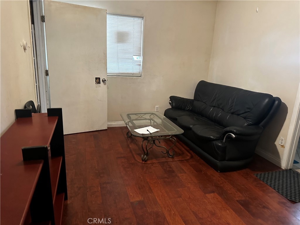 11537 Ranchito street