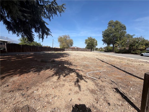 Photo of 1978 N Indian Hill BLVD, Claremont, CA 91711 (MLS # CV26121293)