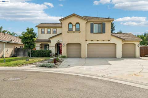 Photo of 1021 Saunders Ct CT, Galt, CA 95632 (MLS # 41145919)