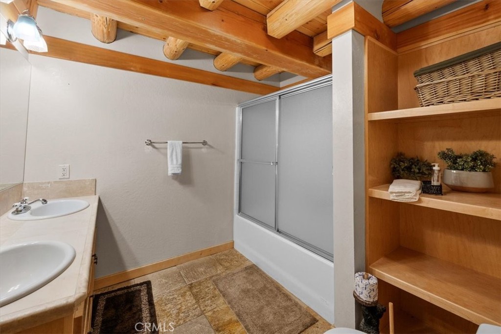 Big Bear Lake, California, 92315, United States, 6 Bedrooms Bedrooms, ,4 BathroomsBathrooms,Residential,Active,2034001