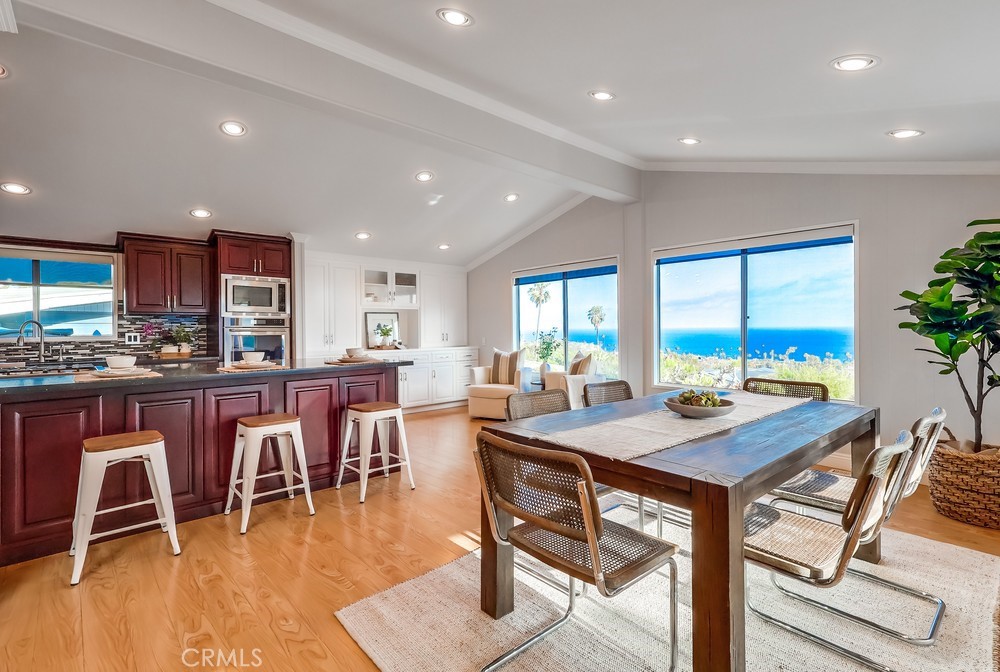 2275 W 25th 57
