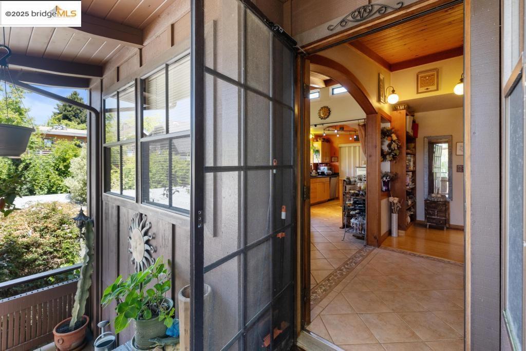 ELMWOOD - Residential