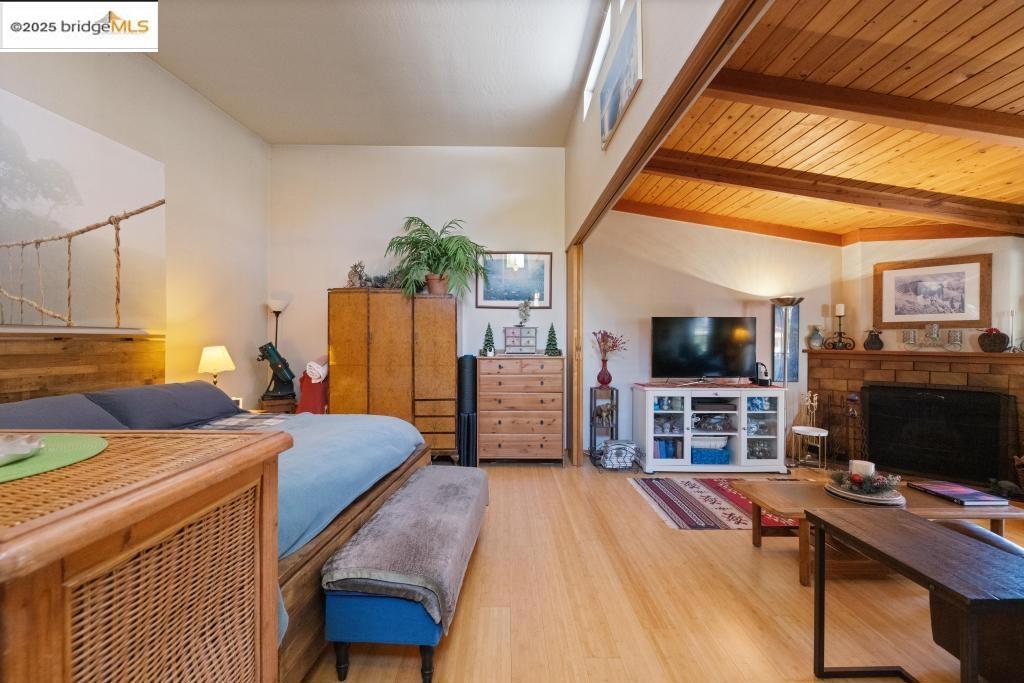 ELMWOOD - Residential