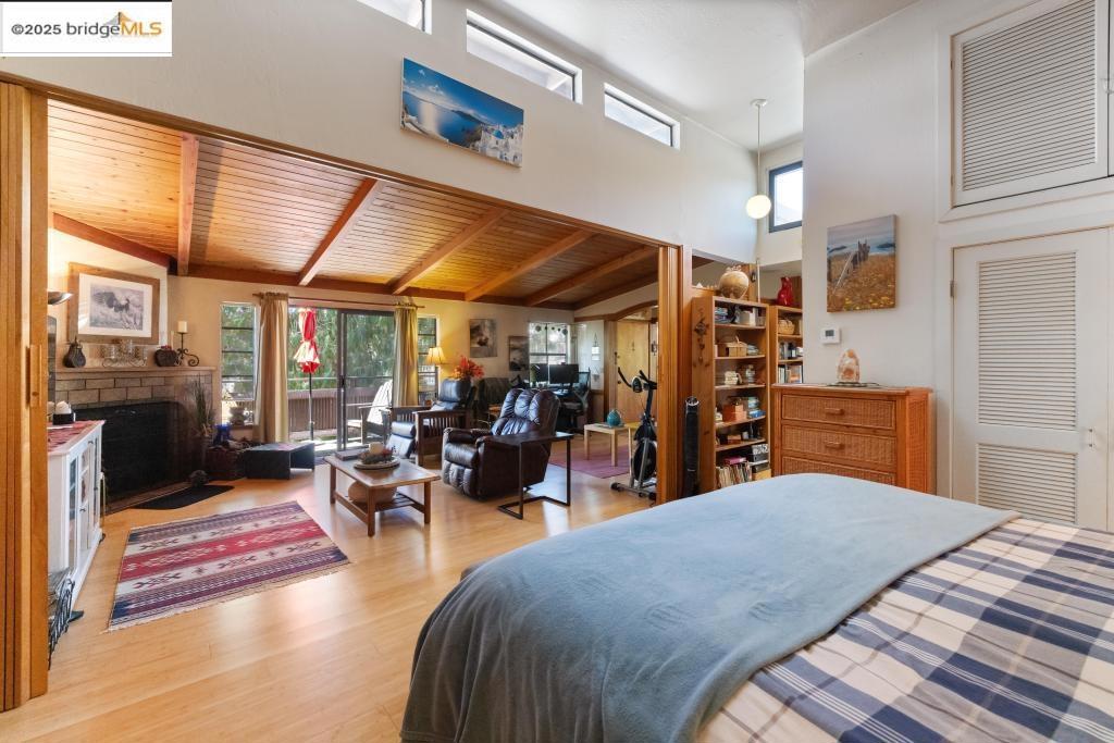 ELMWOOD - Residential