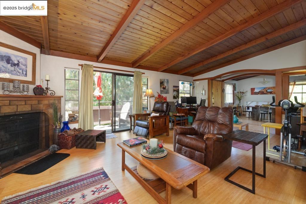 ELMWOOD - Residential