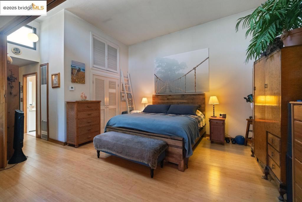 ELMWOOD - Residential