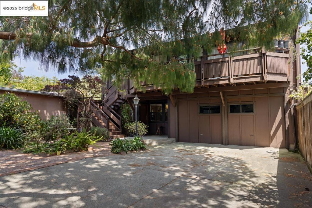 ELMWOOD - Residential