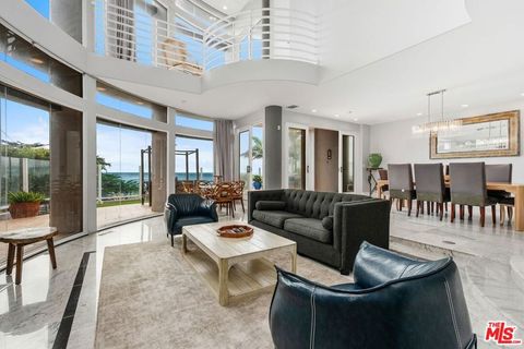 Photo of 11834 Pacific Coast Highway, Malibu, CA 90265 (MLS # 25612605)