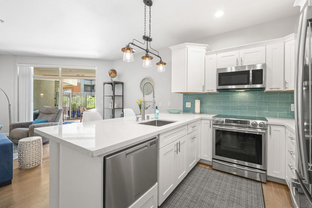 1501 Front St 235
