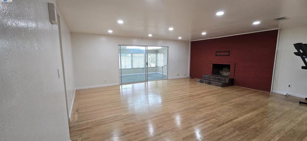 BRANDEN ESTATES - Residential