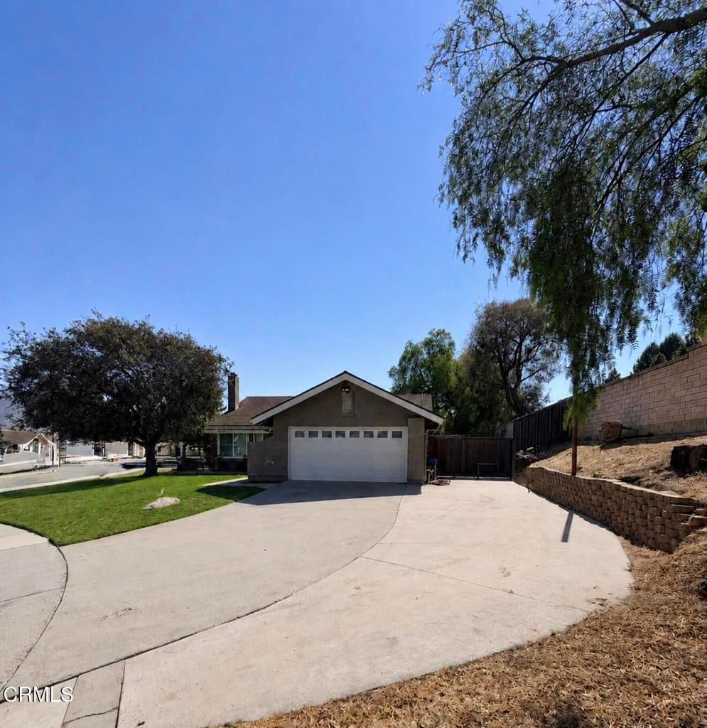 6385 Calle Bodega