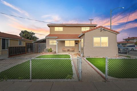 Photo of 1545 E Saint John Street, San Jose, CA 95116 (MLS # ML82026634)