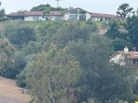 Property photo of 4280 Los Vecinos, Fallbrook, CA 92028