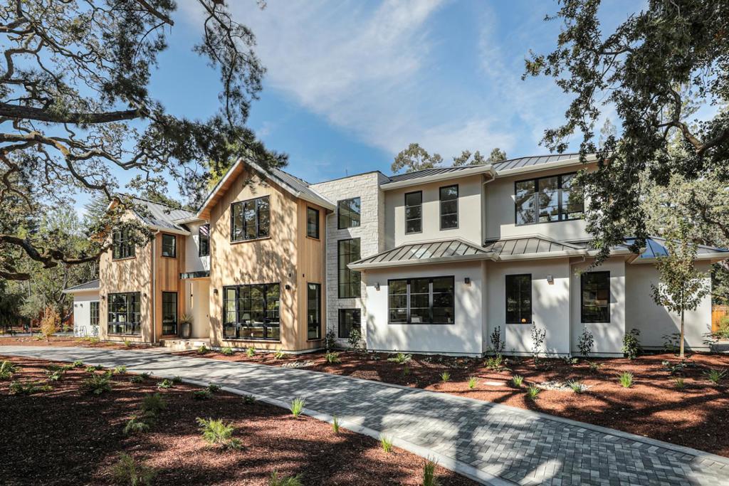 Stunning high-end new construction in highly sought-after Lindenwood location. This thoughtful new 2-story residence embodies unparalleled contemporary finishes along with refined traditional architecture. Wide frontage of lot allows for beautiful stately presence. Roughly 7,145sf on roughly 1.02 acre lot, including 6 bedrooms, 6 full bathrooms & 2 half baths, two separate offices, chefs kitchen, unparalleled primary suite with two walk-in closets & separate sitting room, gracious formal living & formal dining rooms, expansive great room w/walls of glass opening onto the rear generous patio & pool. Large and differentiating separate family room w/sizable wet bar & wine cellar. Upstairs includes 4-bedroom suites, a gym that can also be used as a 5th bedroom, & an open area kids lounge/reading room. Large 1 bedroom guest house is perfect for guests or pool house recreation.3 car garage, mud room, upstairs & downstairs laundry round out the many amenities. Sought after MP schools.