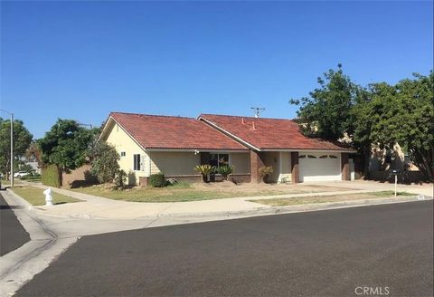 Photo of 5313 W Lehnhardt Ave, Santa Ana, CA 92704 (MLS # OC26063745)