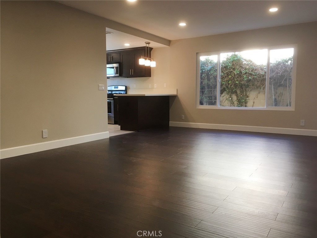 5313 W Lehnhardt