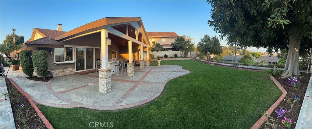 2120 E White Lantern Lane