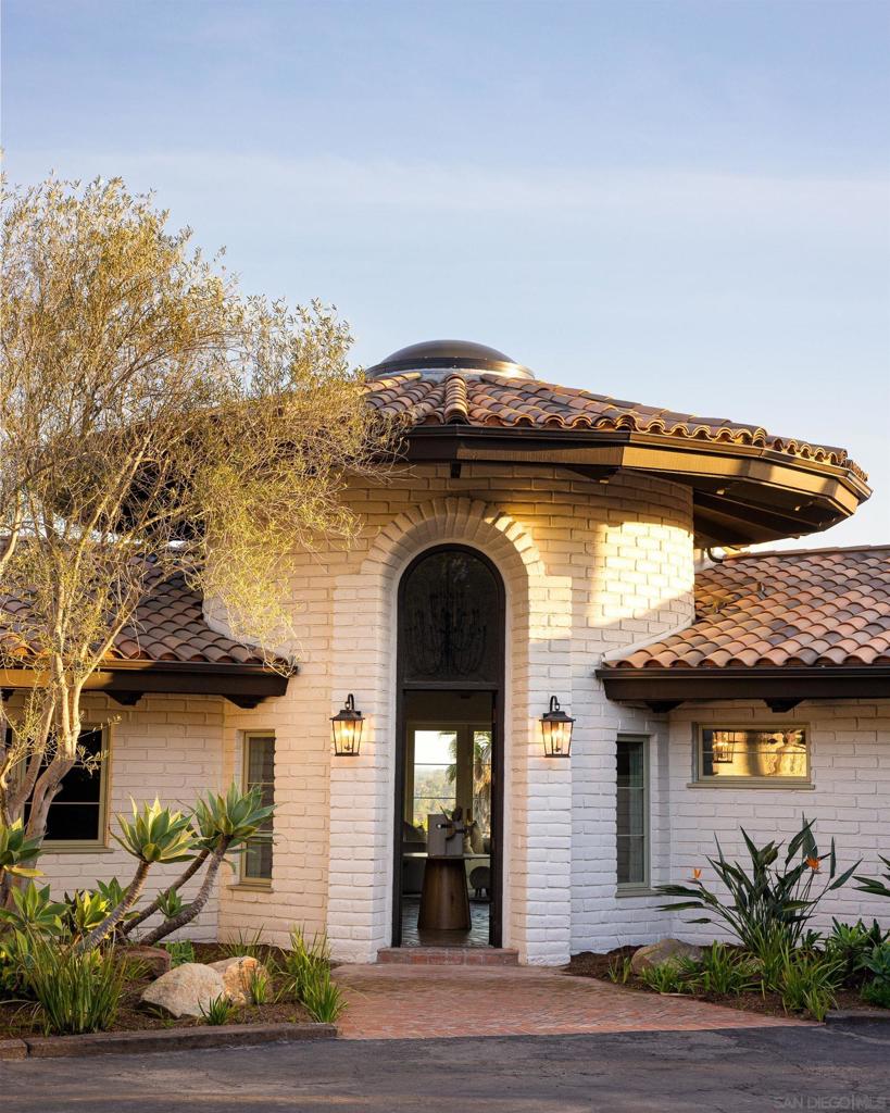 1256 Rancho Encinitas Dr