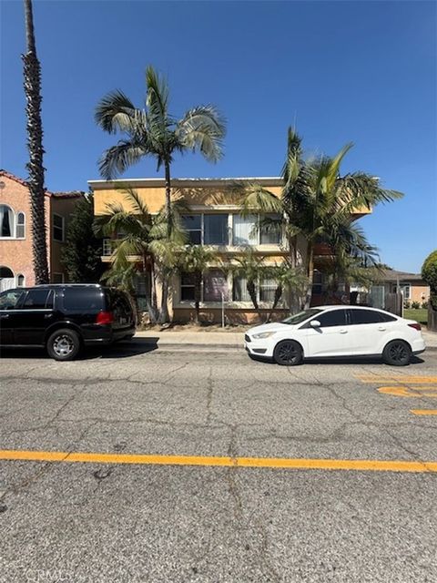 Photo of 4219 E 4th St, Long Beach, CA 90814 (MLS # PW26073647)