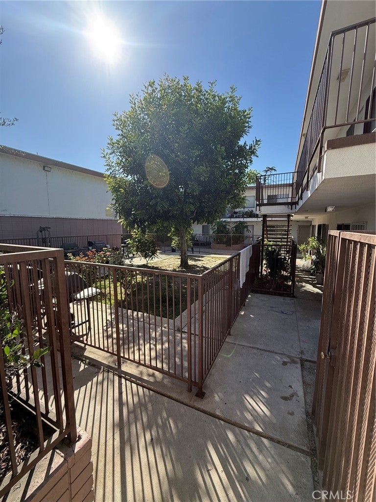 13040 Dronfield Ave 1
