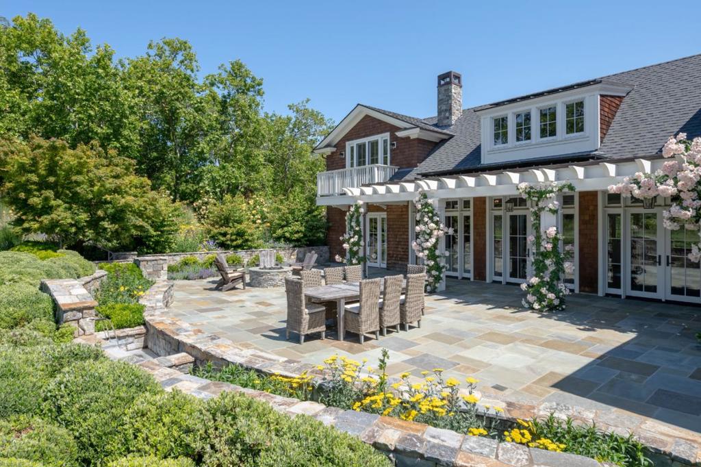 180 Romero Road, Woodside CA 94062