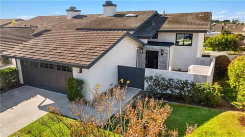 5 Curl Corona Del Mar CA 92625