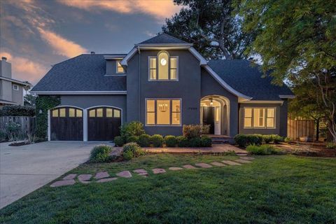 Photo of 17506 Vineland Avenue, Monte Sereno, CA 95030 (MLS # ML82047268)