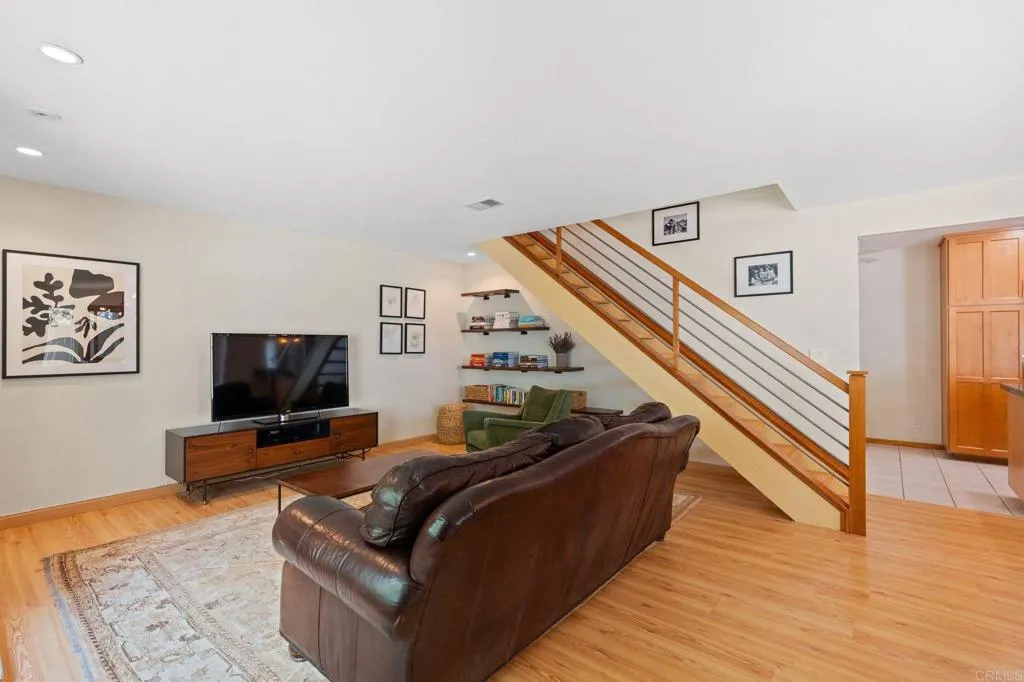 Encinitas, California 92024, United States, 3 Bedrooms Bedrooms, ,3 BathroomsBathrooms,Residential,Active,165243