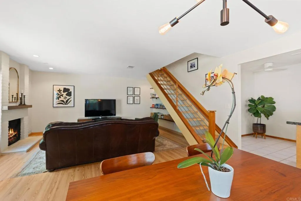 Encinitas, California 92024, United States, 3 Bedrooms Bedrooms, ,3 BathroomsBathrooms,Residential,Active,165243