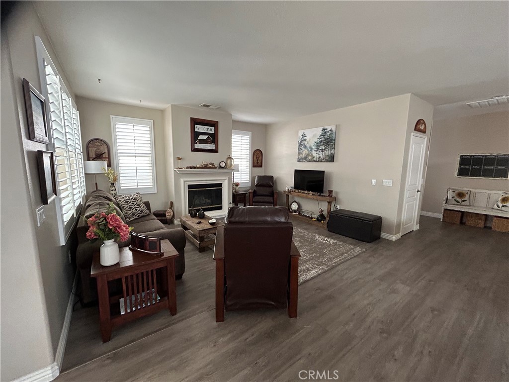 Four Seasons - Residential