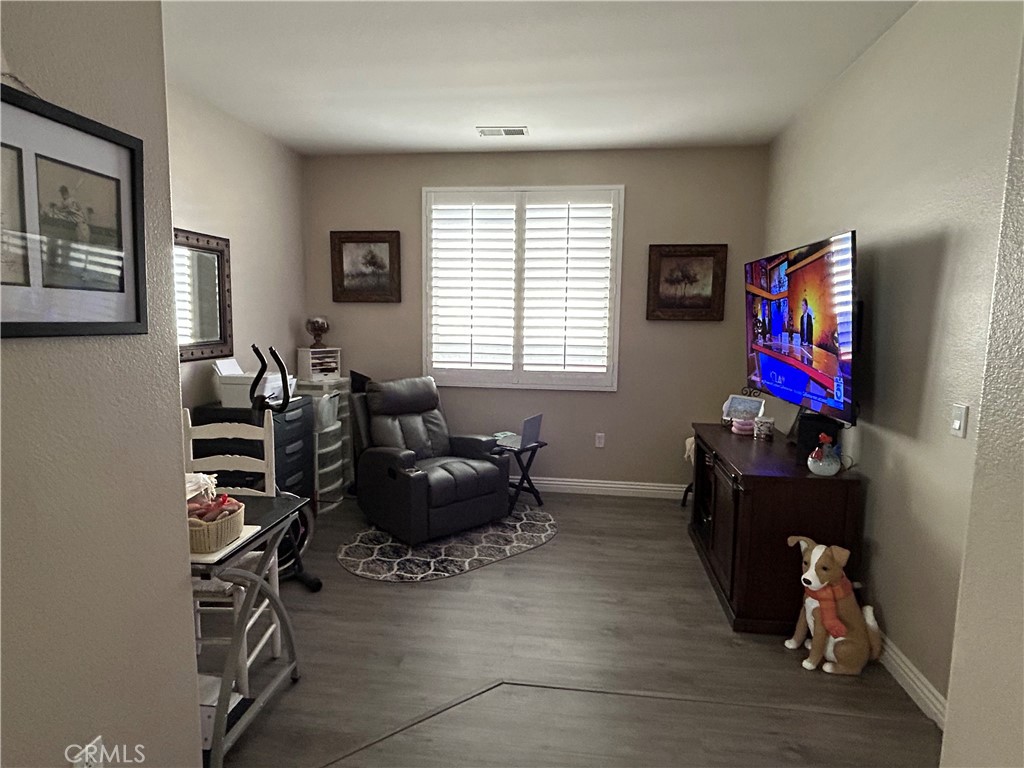 Four Seasons - Residential