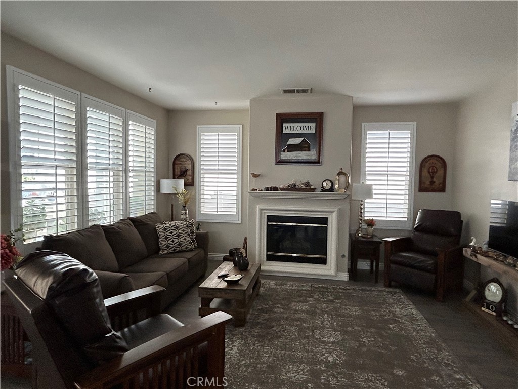 Four Seasons - Residential