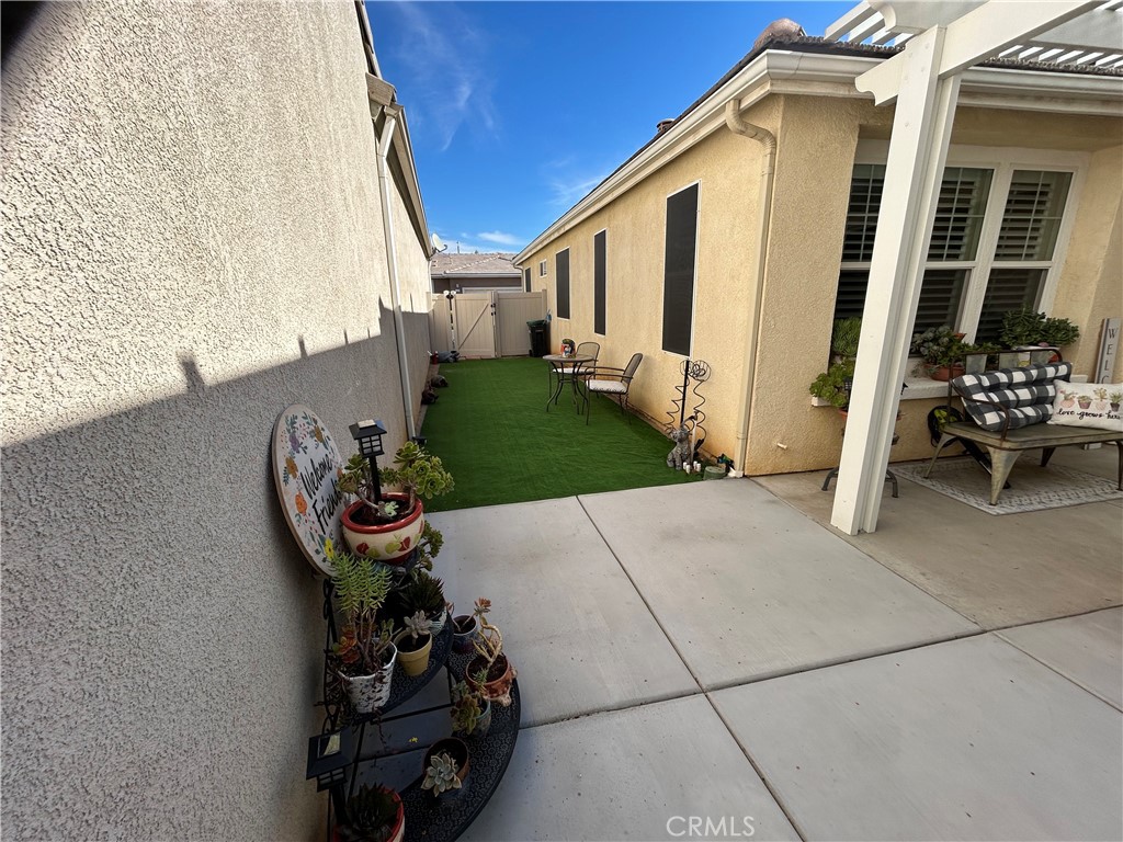 Four Seasons - Residential