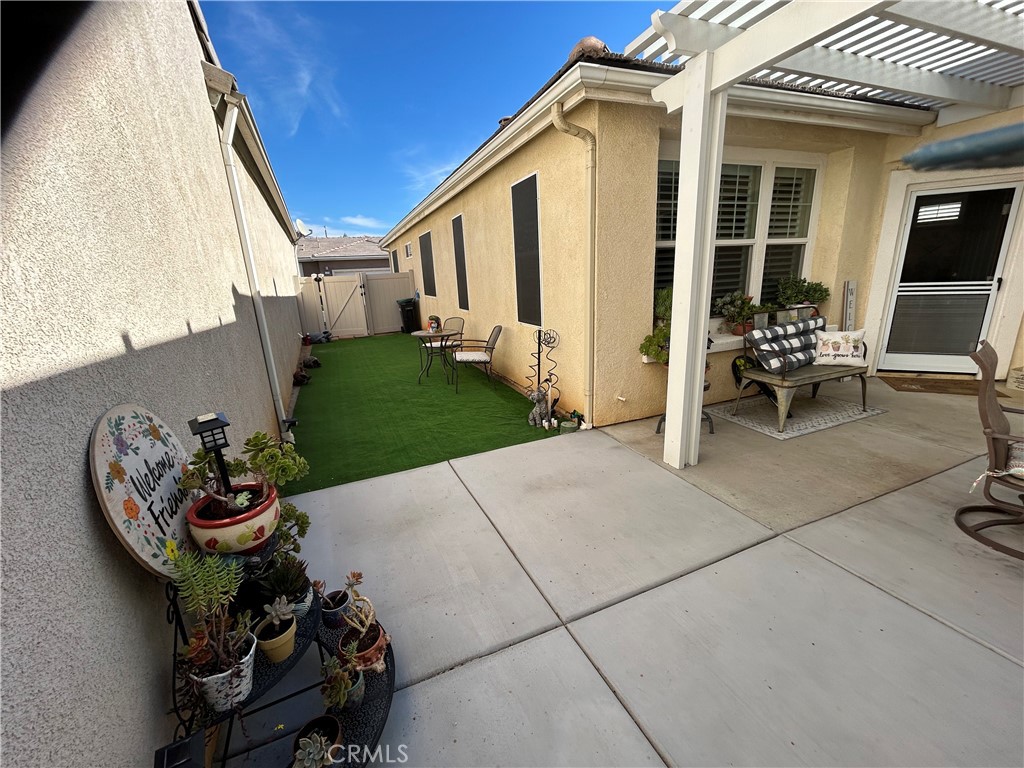 Four Seasons - Residential