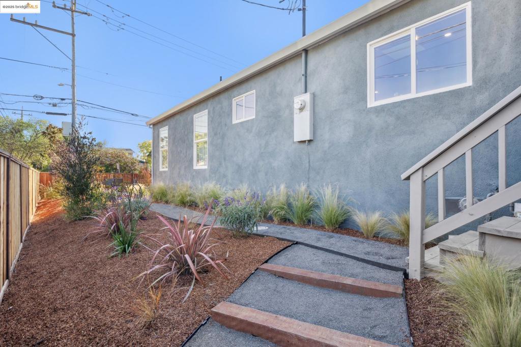SOUTHWEST BERKELEY - Residential