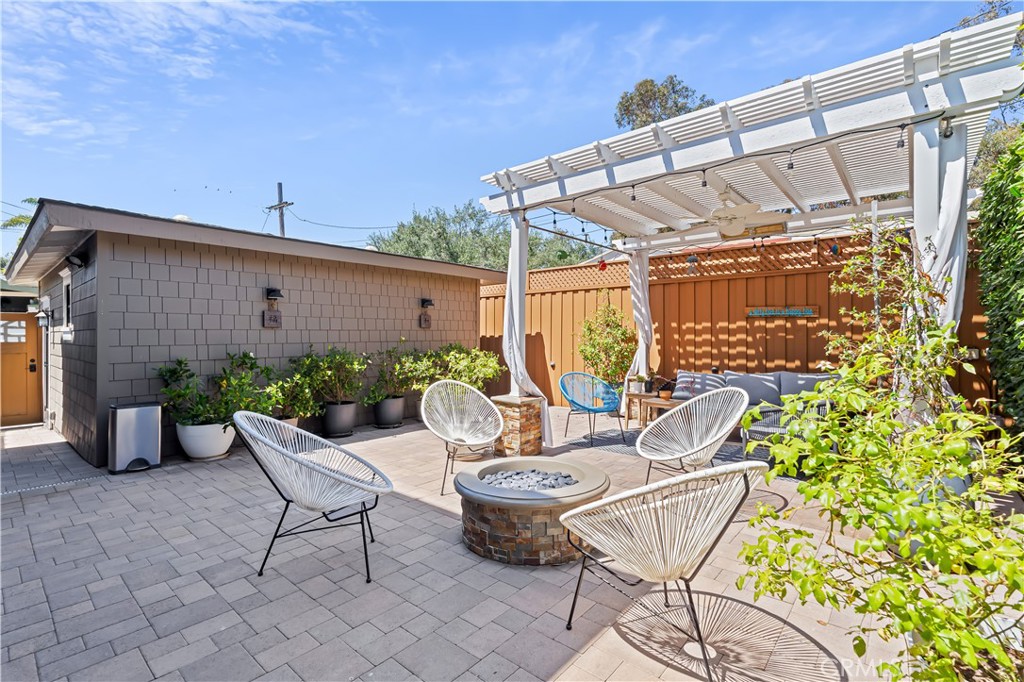 Mission Hills - Residential Lease