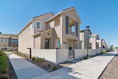 Photo of 27217 TAMARACK Lane, Valencia, CA 91381 (MLS # SR26217969)