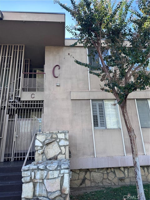 Photo of 6979 Palm Court #211C, Riverside, CA 92506 (MLS # MB26193928)
