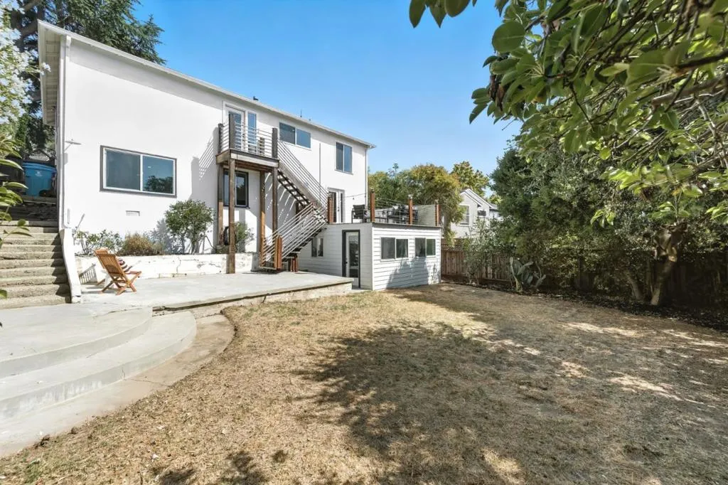 Belmont, California 94002, United States, 5 Bedrooms Bedrooms, ,4 BathroomsBathrooms,Residential,Active,198916