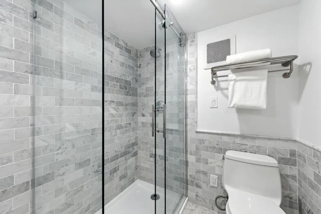 Belmont, California 94002, United States, 5 Bedrooms Bedrooms, ,4 BathroomsBathrooms,Residential,Active,198916