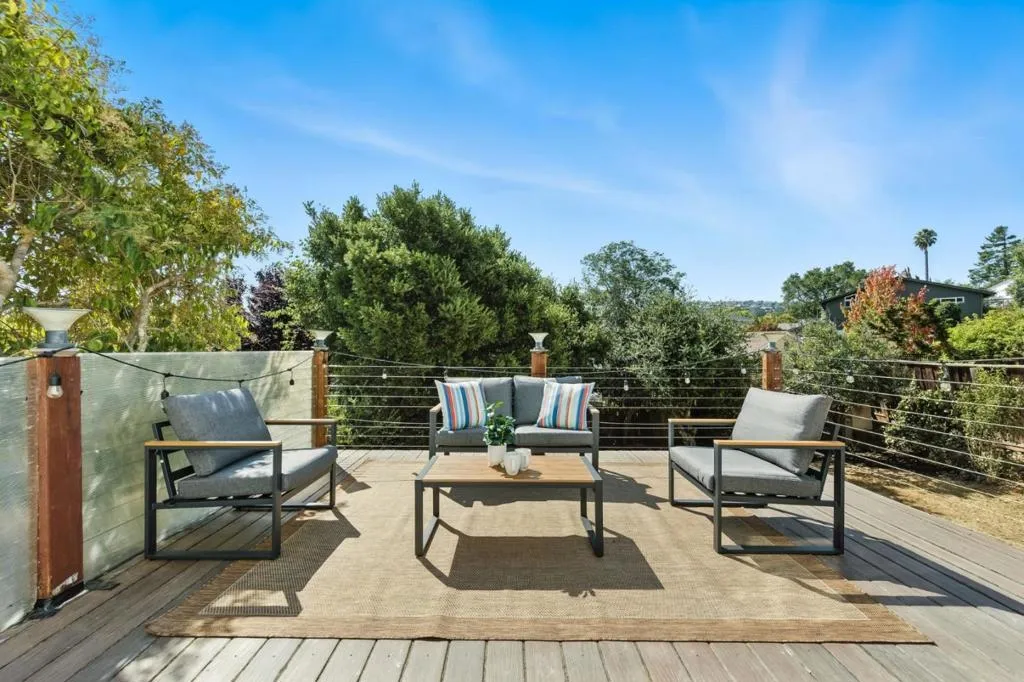 Belmont, California 94002, United States, 5 Bedrooms Bedrooms, ,4 BathroomsBathrooms,Residential,Active,198916