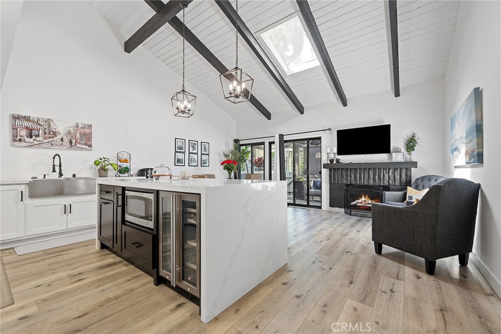2514 N Tustin Avenue 71