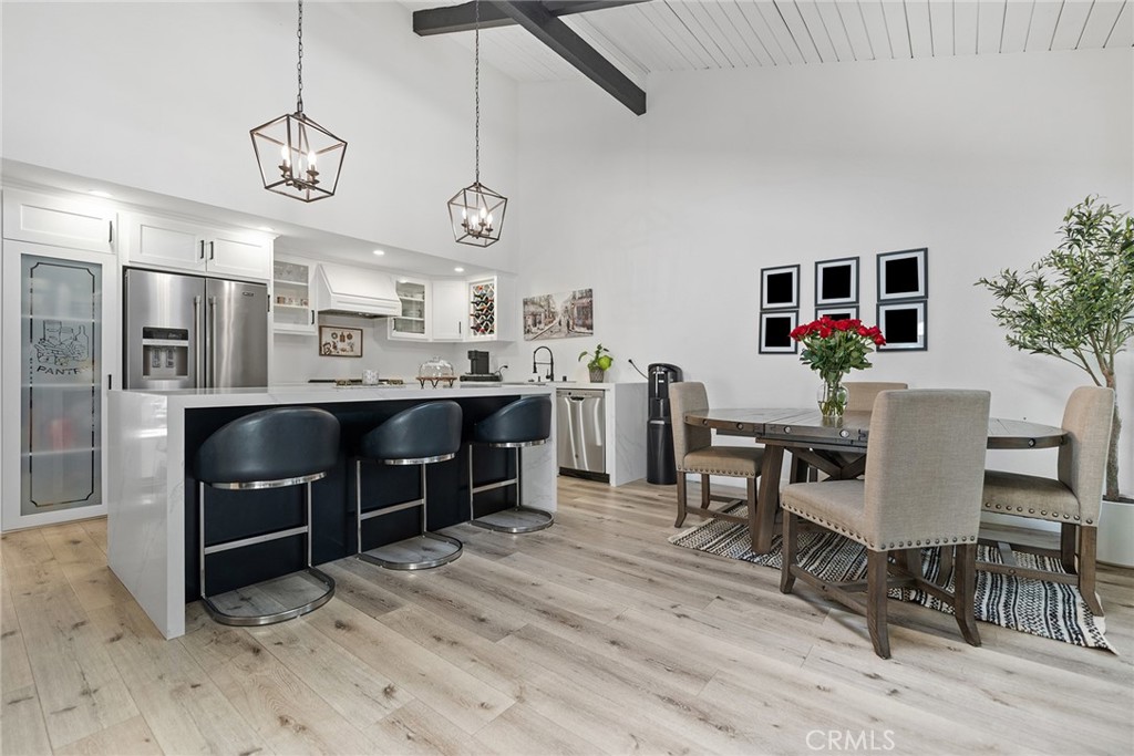 2514 N Tustin Avenue 71