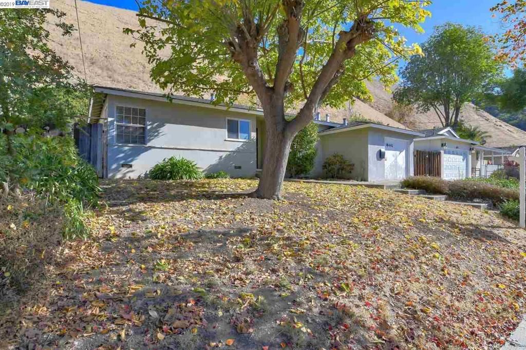 listing image 130728272058183701959