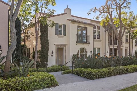 Photo of 70 City Stroll, Irvine, CA 92620 (MLS # OC26020290)